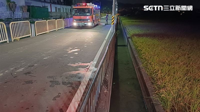 台中大肚區發生離奇死亡意外，92歲老翁摔落「水深20公分」排水溝喪命。（圖／翻攝畫面）