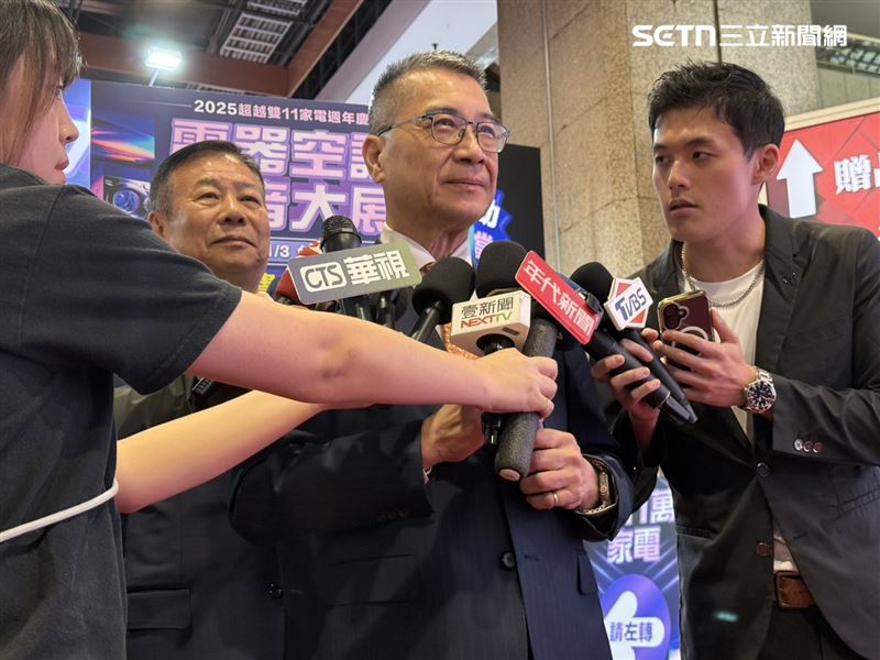 民進黨秘書長徐國勇強調，初選階段，中央黨部所有黨職人員就是選務人員，必須維持公正（圖／記者劉秀敏攝影）