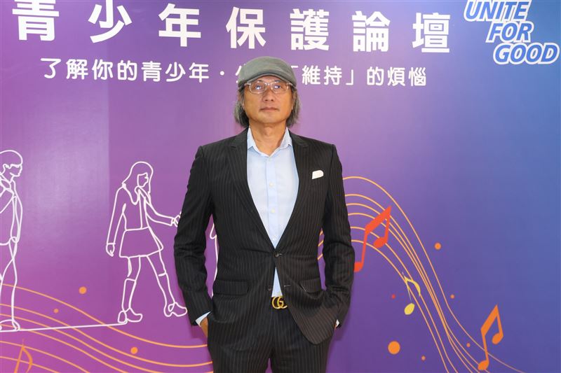 包小柏出席「少年維特的煩惱」分享會。(圖/記者鄭孟晃攝影)