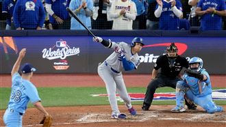 大谷高爾夫式揮擊　平凡飛球變中牆二壘打