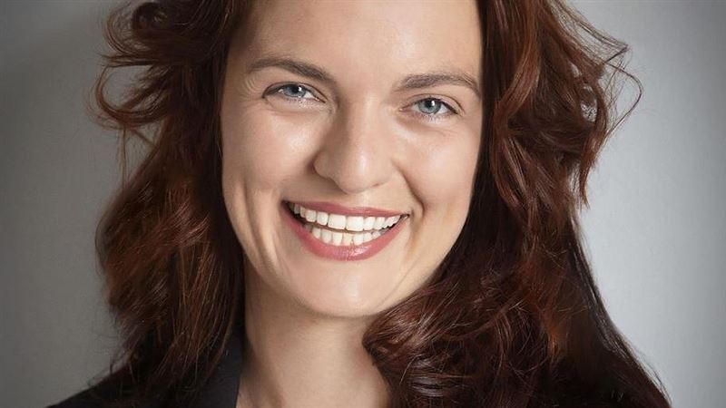 愛美不成反拔牙　英國非法牙齒美白猖獗