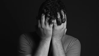 不滿男友花心！狠毒小三潑酸毀容判關8年