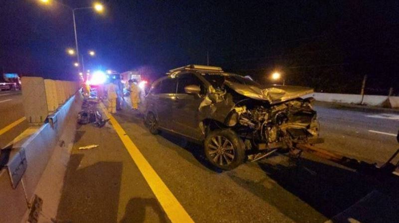 泰高速公路5車追撞 護理系正妹救人被撞死