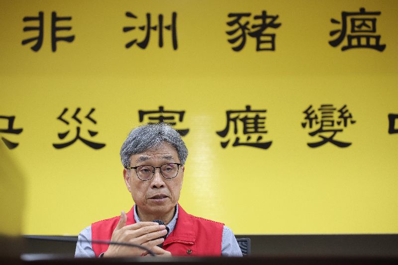 陳駿季語氣強硬、資料明確，看起來像是在「帶兵打仗」。（圖／中央社）