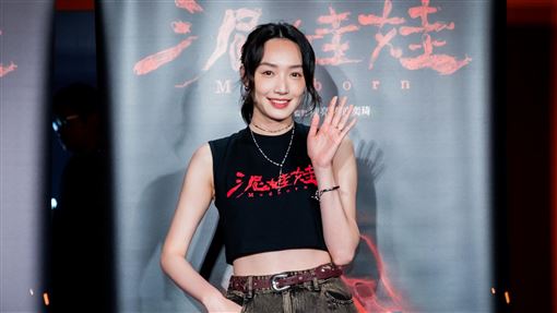 蔡思韵戴婚戒首露面　曝求婚細節有點生氣