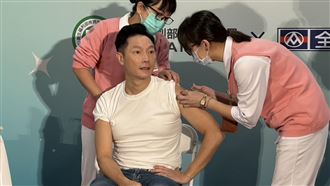 431萬人打流感疫苗 謝祖武秀「寶貝」力挺