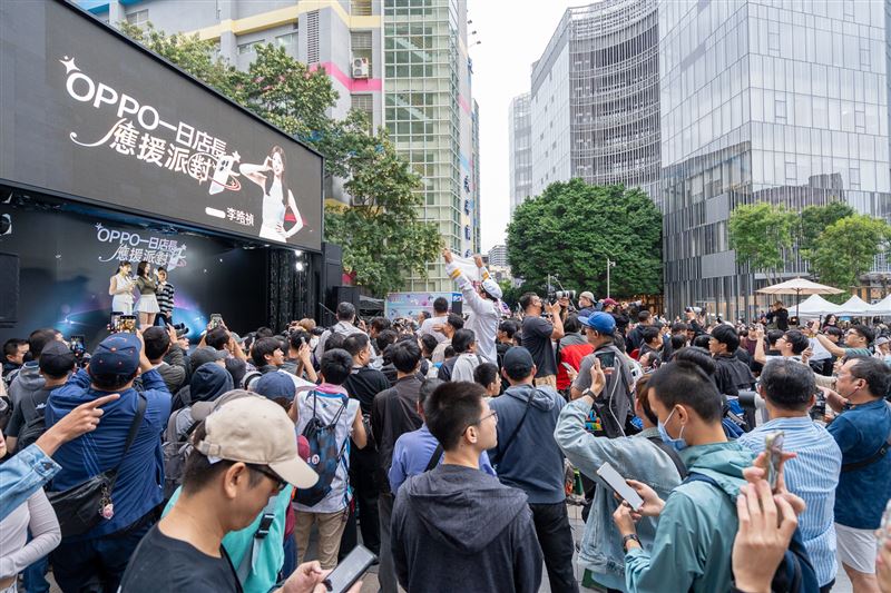 啦啦隊女神李晧禎現身台北三創,應援Find X9系列上市