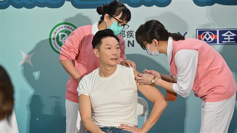 11月1日起開放50歲以上民眾公費接種疫苗