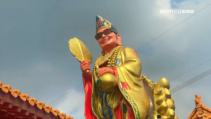 獨／濟公大佛戴破億金牌　防賊設警報器