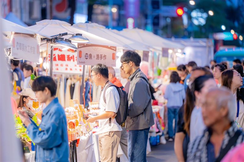 「舊城新浪漫」市集結合散步地圖。（圖／桃園市政府提供）