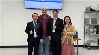 林右昌參訪德州台企　竟巧遇前味全龍強打