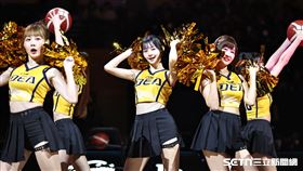 PS女孩新成員珮含應援初登場獻給中信特攻。（圖／記者劉彥池攝影）