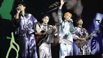 理想混蛋「不是因為天氣晴朗才見面」台北小巨蛋演唱會D1。（圖／何樂音樂提供）