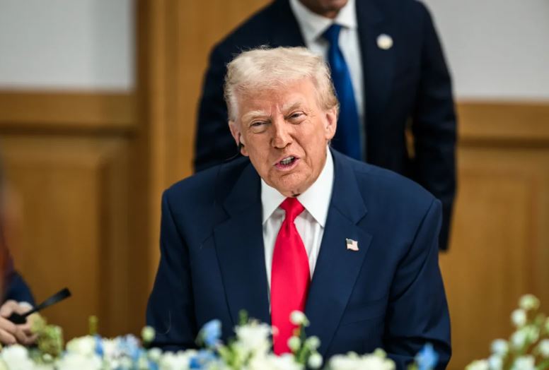 總統川普（Donald Trump）指出，數以百萬計美國人仰賴的糧食援助，必須等到政府停擺結束才會發放。（圖／翻攝自白宮官網）