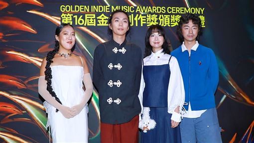 百合花主唱扮女裝　「真實原因」藏洋蔥