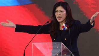 鄭麗文稱普丁不是獨裁者　苦苓舉這人酸爆