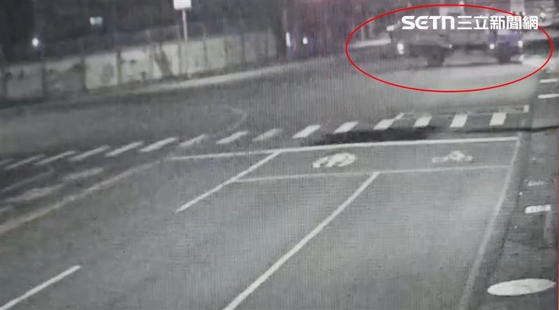 初步研判為未注意車前狀況致生事故。（圖／翻攝畫面）