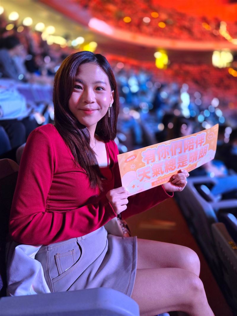 邱筱宸醫師的弟弟是理想混蛋主唱。（圖／取自邱筱宸醫師臉書）