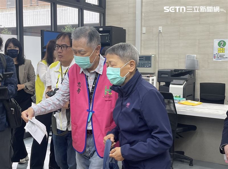 假日輕急症中心今天啟動,民眾輕症不必再衝急診。(圖/記者蔣季容攝影)