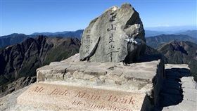 台灣人必做的事情從1.0版進階到2.0版，1.0版包括單車環島、登玉山、泳渡日月潭，再到2.0版的鐵人三項、越野跑與潛水（浮潛、自潛、深潛），台灣運動旅遊正進入「全齡全民」、「全島可動」時代，背後推動的不只是健康，更是綠色永續、地方創生與產業轉型。（圖／記者師瑞德攝影）