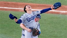 山本由伸世界大賽連2天出賽替道奇奪冠。（圖／翻攝自MLB X）