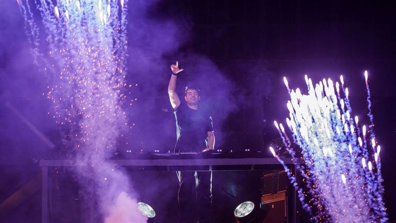 Martin Garrix高喊我愛你　發台國旗告白