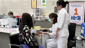 UCC今日上路，已有民眾上門就醫諮詢。（圖／記者簡浩正攝影）