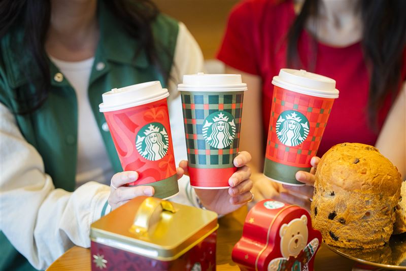 星巴克邀消費者一起「Invite Joy」共享耶誕時刻。（圖／品牌業者提供）