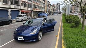 特斯拉,夫妻,竹光路,酒駕（圖／翻攝畫面）