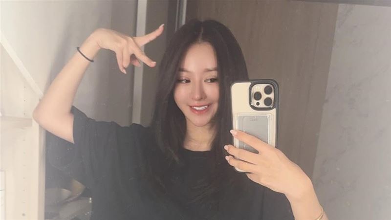 「護理系女神」謝侑芯在馬來西亞猝逝。（圖／翻攝自謝侑芯IG）