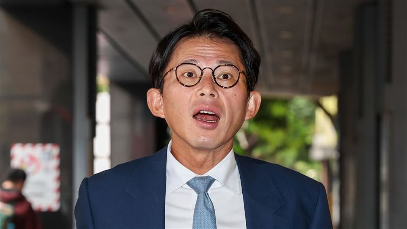 律師：黃國昌若拿錢質詢 低消7年以上徒刑