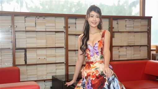 《角頭》性感女神來了　她火辣寫真超吸睛