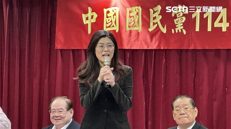 鄭麗文出席中央評議委員會。（圖／記者詹宜庭攝影）