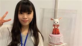 謝明萱在大學期間接觸到翻糖，深受翻糖自由捏塑的特性吸引