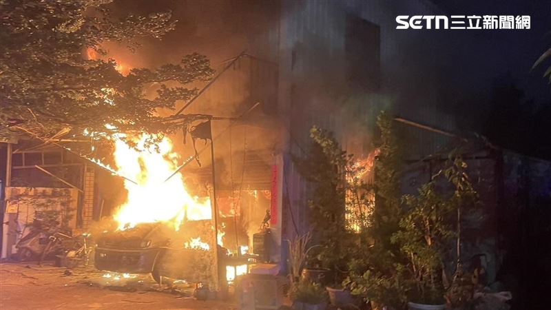 烏日民宅遭縱火，17歲少女受困枉死，噩耗傳回學校，師生萬分不捨。（圖／翻攝畫面）