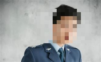 蘇男為空軍上尉輔導長退伍。（圖／翻攝畫面）