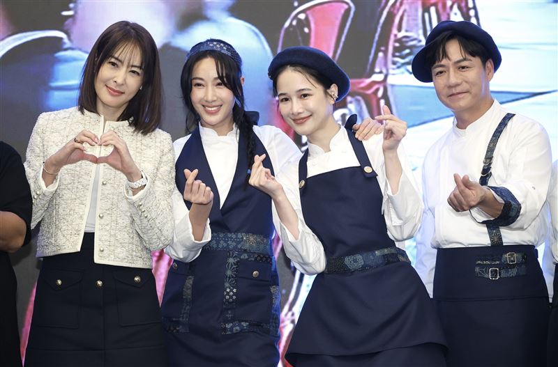 賈永婕（左起）、隋棠、美食YouTuber 千千、陳隨意。（圖／記者鄭孟晃攝影）