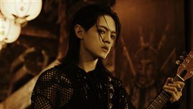 林頤原〈我毋驚〉。（圖／華納音樂提供）