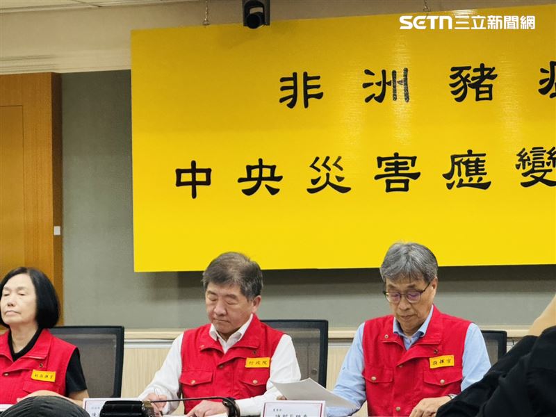 中央應變中心今日召開記者會公布疫調結果，目前僅台中的案例場呈現陽性。(圖／記者柯美儀攝影)