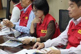 杜麗華出席非洲豬瘟中央災變中心記者會