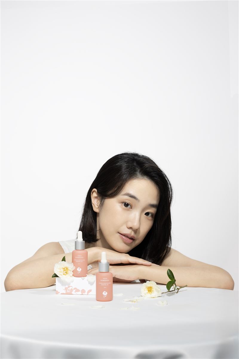 嘉丹妮爾山茶花賦活新生油。（圖／品牌業者提供）