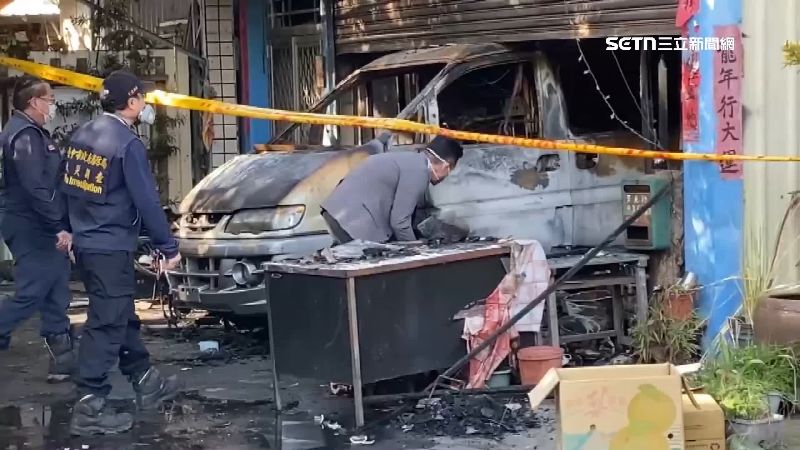 許姓嫌犯堵住門口，防止母女逃生