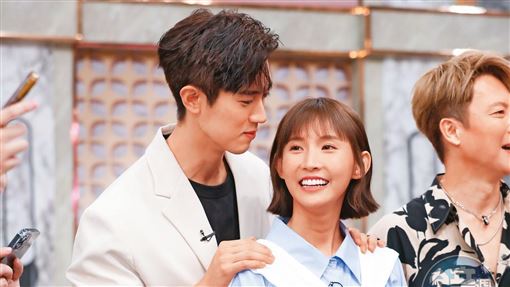 遭粿粿羞辱成媽寶男！范姜握裸體相擁鐵證