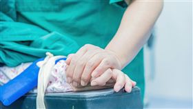 急診、醫生、自責、愧疚、醫院。（示意圖／PIXABAY）