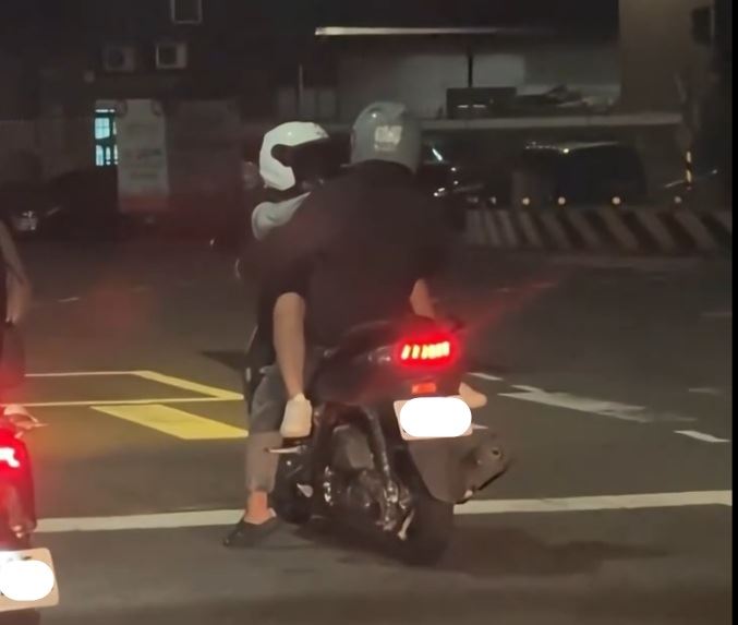 網友驚嘆「聽過火車便當，第一次看到機車便當」。（圖／翻攝Threads@petersnewwaccount）