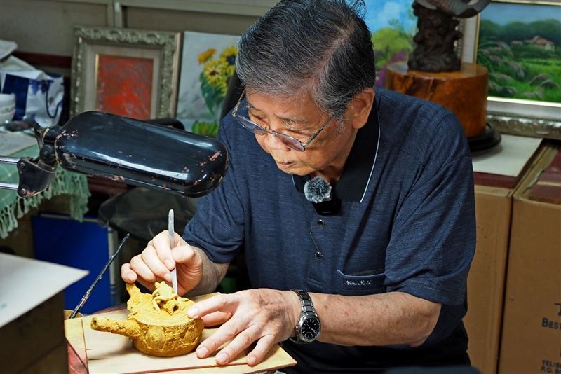 翻攝自「共創合作」學員作品 &ndash; 范榮清、賴建維《心塢陶壺 &ndash; 葉劉金雄》。（圖／桃園市政府提供）