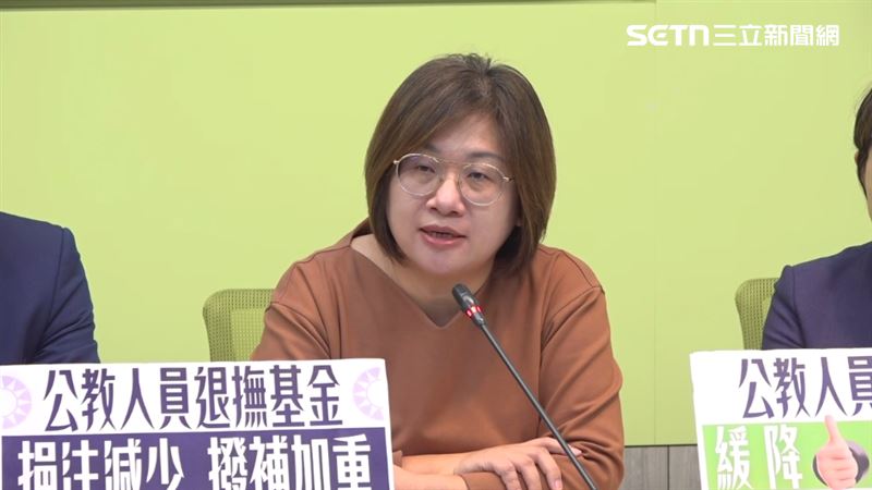 因審查財劃法慘遭陳玉珍、徐巧芯、翁曉玲等5藍白立委施暴，民進黨立委陳培瑜今（4日）表示「絕對不會和解」