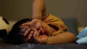 小孩睡不好可能是缺乏維生素D？補充維生素D「3方法」。（圖／醫健新聞網提供） 