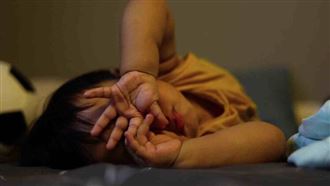 小孩睡不好可能是缺乏維生素D？補充維生素D「3方法」。（圖／醫健新聞網提供） 