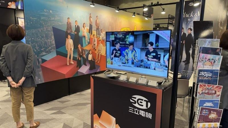 當你追劇流淚或大笑時,有人已悄悄把「一部戲」變成上億元的內容商機!一年一度的 TCCF 創意內容大會正式登場,集結來自全球超過700件企劃案、破千萬提案獎金、百家機構現場搶案,讓臺灣內容產業躍升為亞洲新創金庫。這不只是影視展,更是賺錢夢的起點。(圖/記者師瑞德攝影)